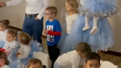 AU, MAJKO MILA, DA LI JE NORMALNA? Kristina prvo dete rodila sa 17, kada čujete koliko sada ima dece, zaprepastićete se! (VIDEO)