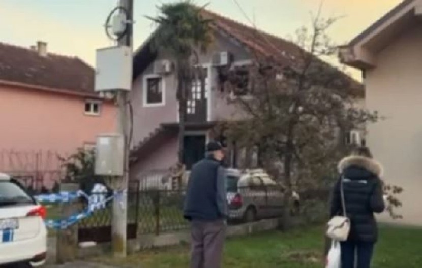 PUCNJI ODJEKNULI U PODGORICI Žena pronađena mrtva u kući, policija blokirala ulicu