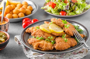 SAVRŠEN RECEPT ZA DANAŠNJI RUČAK Pileće šnicle sa belim lukom