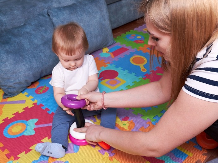 IVANA OTIŠLA U BEČ KAO DADILJA, A DOŽIVELA JE PRAVU NOĆNU MORU Tretirali je kao roba, pretnje policijom su bile samo početak!