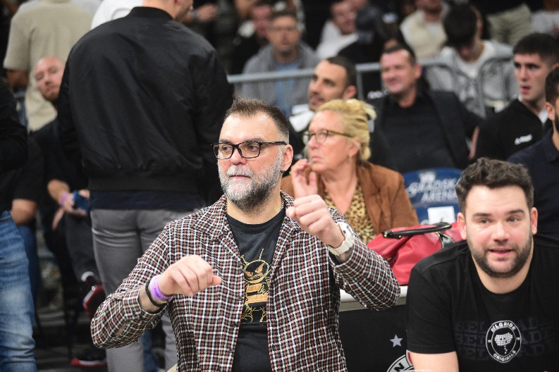 PRIVEDEN RATKO VARDA Razlog je nasilje u porodici