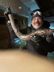 BORIO SE SA NJOM NEKOLIKO MINUTA Toni Cetinski pred koncert uhvatio neman od devet kilograma