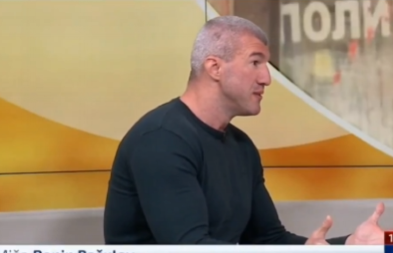 NOVI VOĐA OPOZICIJE PLANIRA DA PONIŽAVA REPUBLIKU SRBIJU PRED STRANCIMA: 'Ajmo da opkolimo Vučića kad mu dođu inostrani gosti