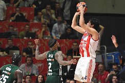 OVO NISTE VIDELI U PRENOSU Teodosić molio trenera Sferopulosa, održao tajm-aut i evo kako se završio napad Zvezde (VIDEO)