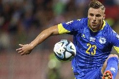 PONOVO SE OGLASIO Fudbaler Štutgarta se javno izvinio navijačima Zvezde: Nisam hteo da uvredim klub, radujem se igranju na "Marakani"