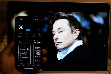 ILON MASK NAJAVLJUJE ČISTKU U DRŽAVNOM VRHU Evo kome sve posao visi o koncu