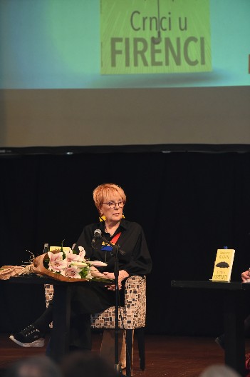 "TVOJI MAMA I TATA SU ME VEĆ SAHRANILI, A HOĆU DA ŽIVIM" Vedrana Rudan prepričala bolan susret sa unukom: "Operaciju sam platila 20.000 evra"