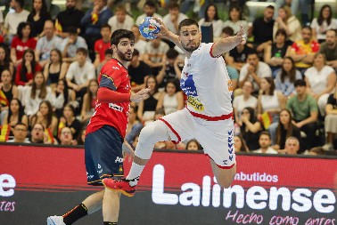 SRBIN SLOMIO KOSTI LICA HRVATU Zagreb otkrio detalje tuče igrača posle meča u Ligi šampiona