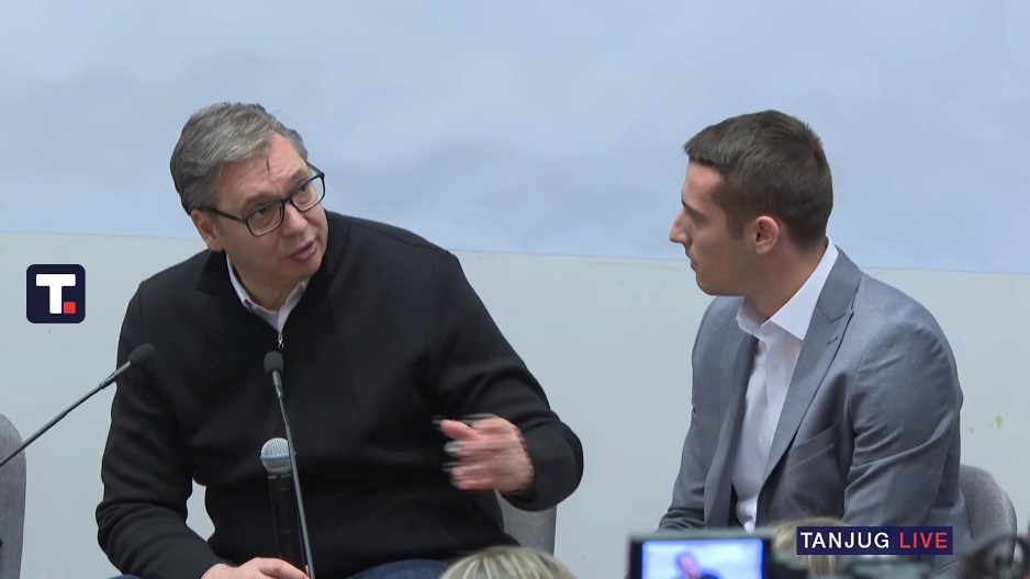 "NADAO SAM SE BOŽIĆNOM PRIMIRJU... OD TOGA NEMA NIŠTA" Vučić razgovarao sa mladima u Beogradu (VIDEO)
