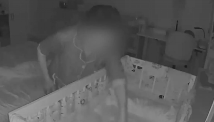 DADILJA IZ PAKLA Zlostavljala bebu pa pobegla (VIDEO)