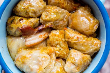 MESARSKI TRIK ODOBRILI KUVARI I KUVARICE Jedna stvar odmah menja ukus mesa, sočnije je, gosti će se otimati oko sarmi