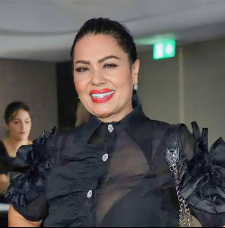 I NA PRAGU SEDME DECENIJE ODUŠEVLJAVA IZGLEDOM A evo kako je Zlata Petrović izgledala nekad! (FOTO)