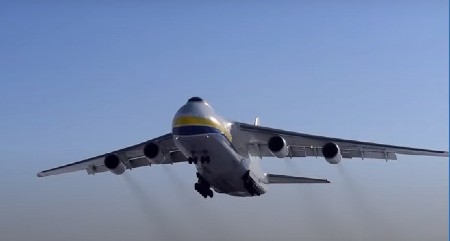 OVO JE NAJVEĆI TERETNI AVION NA SVETU Njegova veličina je tolika da će prevoziti i vetrenjače (VIDEO)