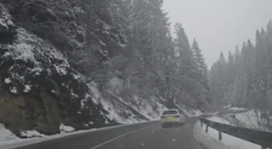 VEJAVICA ZAHVATILA DEO SRBIJE, NA PUTU JE OPASNO Ovo otežava saobraćaj, a evo gde se očekuje SNEG tokom večeri