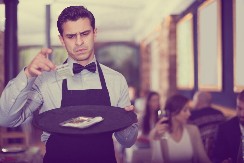 VIC DANA Mujo došao u kafić, i kaže konobaru...