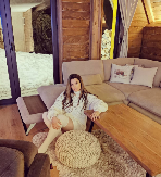 BRVNARA SA KAMINOM I POGLED SA TERASE VREDAN MILIONE Poznata pevačica napravila raj na Goliji, ovde je pronašla mir (FOTO)