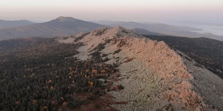 ZLOKOBNA TAJNA PLANINE JAMANTAU! Da li se ovde krije Putinov bunker ili je MISTERIJA još veća? (VIDEO)