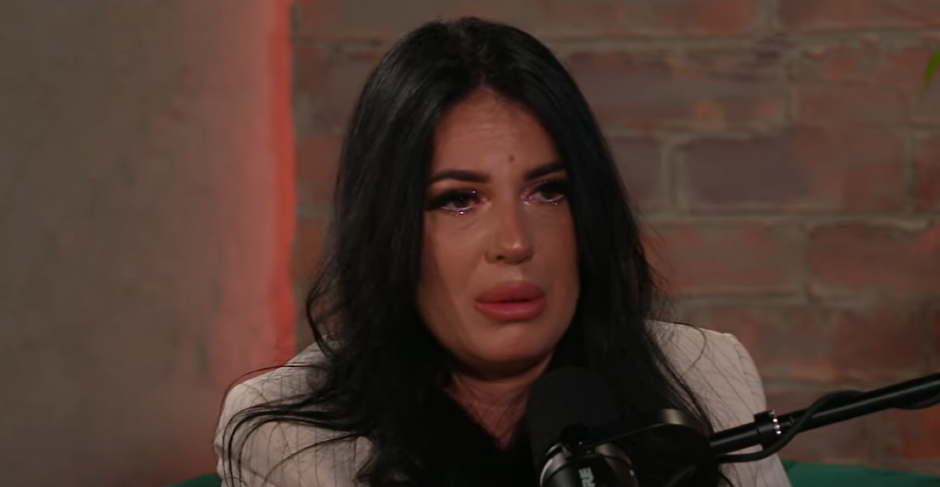 "DROGIRAN JE POKUŠAO DA ME SILUJE" Devojka koja je abortirala Gastozovo dete otkrila jezive detalje odnosa sa njim: "Hvatao me je za vrat i bacao na pod"