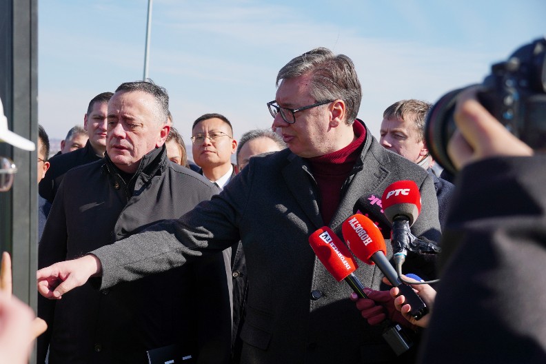 ZA 10 GODINA URADILI SMO VIŠE NEGO U PRETHODNIH 70 Vučić: Ponosan sam na to koliko gradimo! (VIDEO)