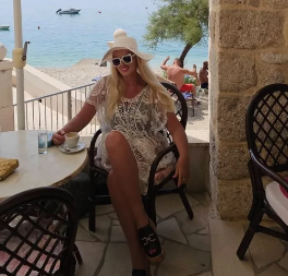 LOPOVI UPALI U KUĆU NAŠE PEVAČICE Udarili je pištoljem u glavu, bila sva u krvi, stravični detalji!