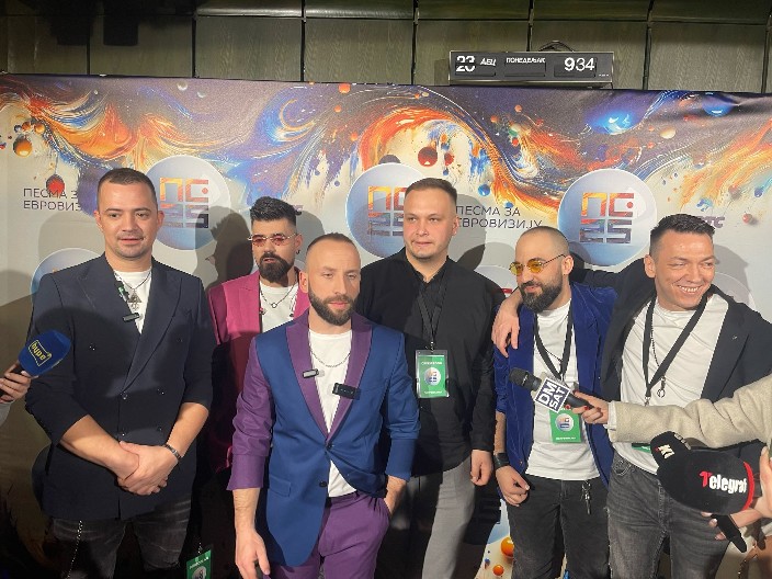 SAJKO IZ OPERACIJE TRIJUMF STIGAO NA PZE! Sve devojke su ludele za njim, a sada ga nikada ne biste prepoznali!