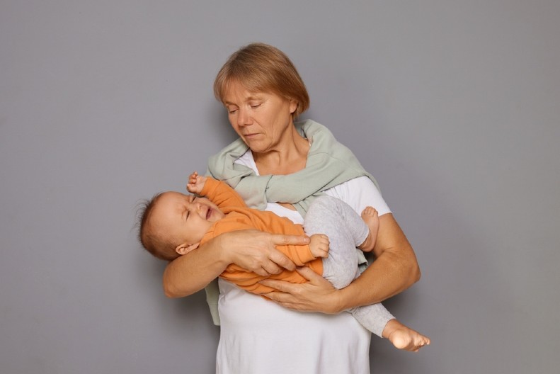 NIJE MOGLO DRUGAČIJE "Svekrva uporno odbija da prihvati ime mog sina – na kraju sam je izbacila iz kuće, da li sam pogrešila!"