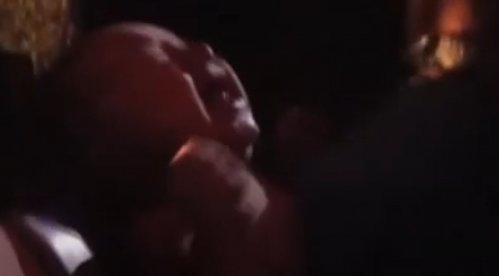 MAJKA UMOTALA BEBU U KESU, PA JE OKAČILA U ŠUMI! Prolaznici začuli krike novorođenčeta, još je imalo na sebi pupčanu vrpcu (VIDEO)