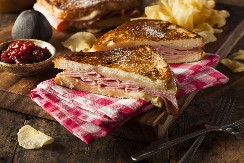 MONTEKRISTO SENDVIČI Slasni i hrskavi, za gurmanski doručak