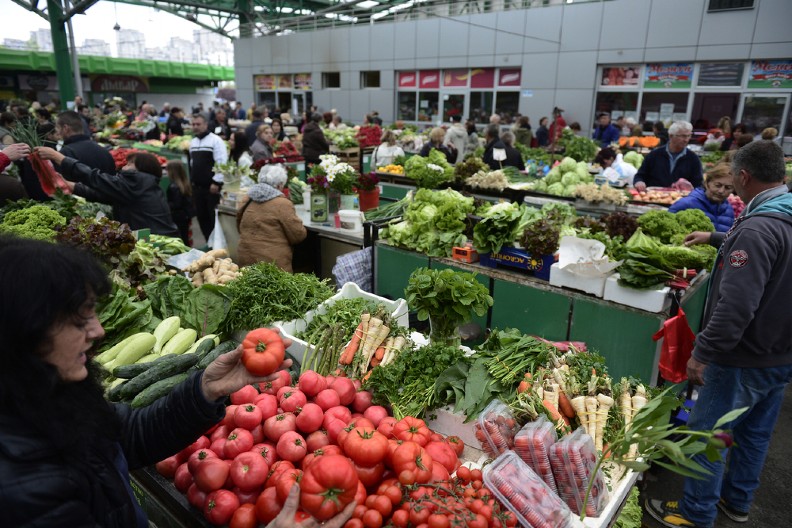 OBRATITE PAŽNJU: Sremuš je preplavio pijace, ali oprez, ima otrovnog dvojnika, evo kako da ih razlikujete