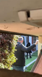 SUZANA SE SLOMILA KAD JE UGLEDALA OVO Udovicu Saše Popovića dovezli u porodični dom, uplakana, ne može da dođe sebi