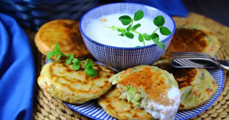 SOČNI UŠTIPCI OD TIKVICA Mekani i ukusni, a savršeno se slažu uz sos