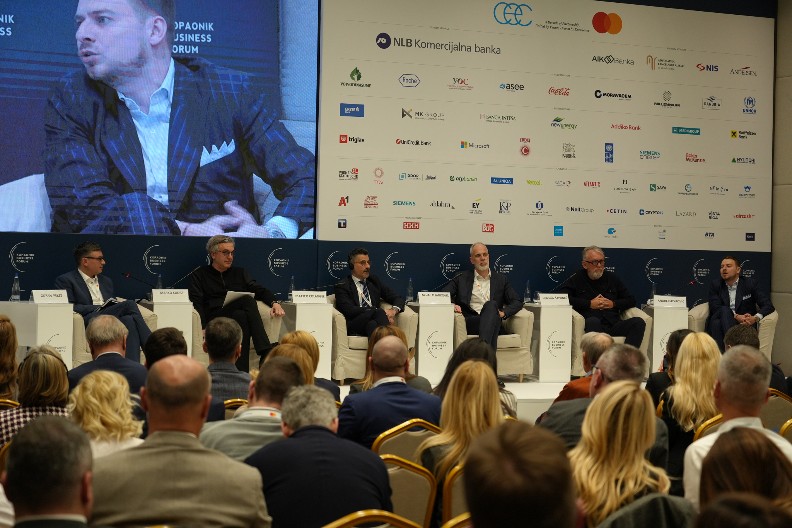 PRIVREDNA KOMORA SRBIJE NA 32. KOPAONIK BIZNIS FORUMU Ubrzavanjem domaćih investicija do ekonomije visokog rasta