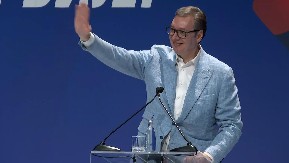 "PREDLOŽIĆEMO ZAKON O ALIMENTACIONOM FONDU" Vučić na skupu u Sava Centru: Kad muškarac neće da plaća, država će, ali će on biti gonjen! (VIDEO/FOTO)