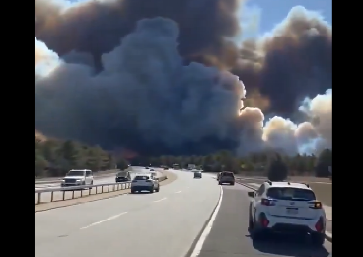 ALARMANTNO STANJE NA POZNATOM OSTRVU: Besne požari, vetar pravi velike probleme meštanima (VIDEO)