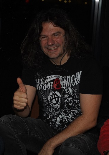 EVO KAKO IZGLEDA ŽENA ACE AMADEUSA OD KOJE SE RAZVODI Ćerka tvrdi: "Tata je objavio mamine eksplicitne slike, molila sam da to ne uradi"