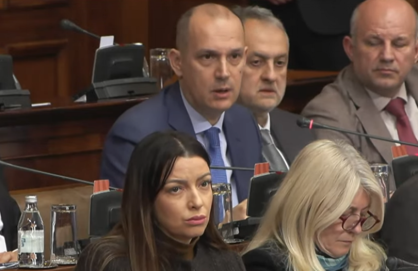 POVREĐENI ŽANDARM LAZAR BAĆIĆ UPRAVO JE NA OPERACIJI Lončar: Lekari se bore da mu spasu oko