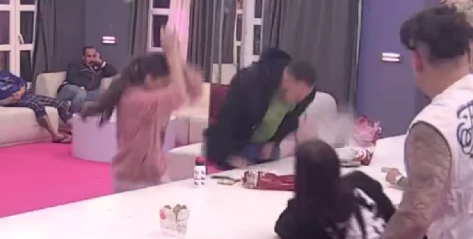 GASTOZ LOMI SVE OKO SEBE Anđela ga je ovim potezom dovela do tačke pucanja, niko ne može da ga smiri