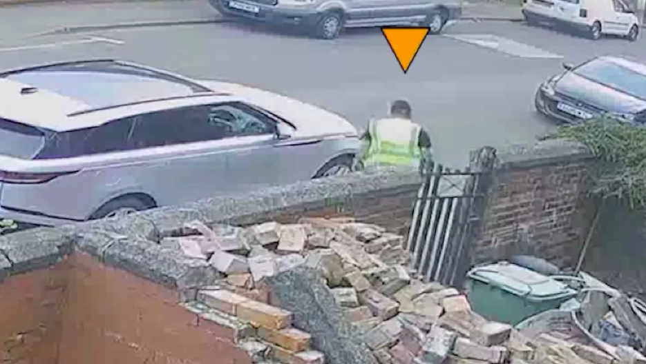 UBIJEN DOSTAVLJAČ DOK JE POKUŠAVAO DA SPREČI KRAĐU KOMBIJA Kamere sve zabeležile (FOTO)