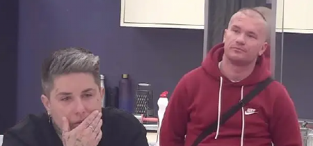 BRUTALAN SUKOB SUKOB MATORE I MUNJEZA! Leti perje, ori se Bela kuća, obezbeđenje uletelo!