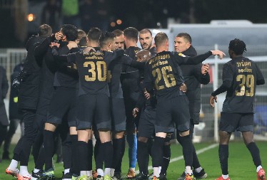 NAVIJAČI BI FERARI, UMESTO TOGA SU DOBILI FIĆU Da ne beše Šćekića, malo šta bi bilo pozitivno u igri Partizana