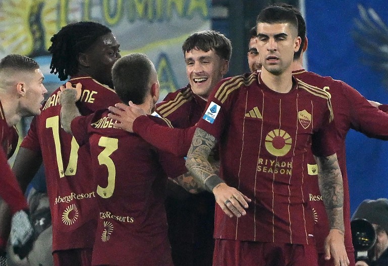 ODLIČAN SVILAR Roma se bori za Ligu šampiona, "vučica" upisala trijumf nad Kaljarijem