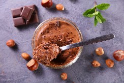 NEODOLJIVI LEŠNIK MUS Pravi se brzo i lako, a topi se u ustima