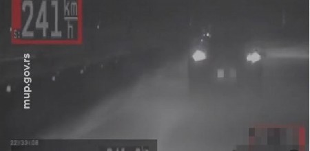 TEMPIRANA BOMBA ZAUSTAVLJENA KOD BUBANJ POTOKA Mladić (19) sa probnom dozvolom vozio 241 kilometar na čas (VIDEO)