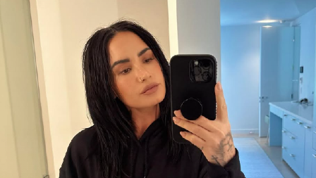 KLECAJU JOJ KOLENA, A GLAVA PADA Glumica objavila zabrinjavajuć snimak, napravila scenu na sred ulice