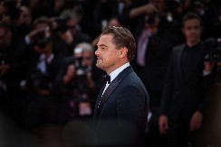 PREVARATNTKINJA UKRALA MILIONE Savetnica Leonarda Di Kaprija osuđena za prevaru