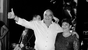 "ODE MOJ RADE..." Bolne reči odzvanjaju nakon smrti Vasića