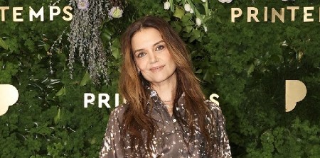 HALJINA ZA SVE PRILIKE Lagana i nežna, tkanina savršeno nedostatke, može da se nosi bukvalno cele godine