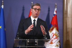 KRALJEV GAMBIT Aleksandar Vučić