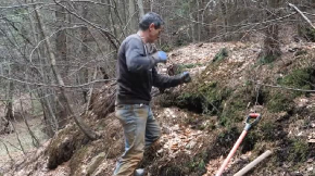 MARKO TRAGA PLANINOM ZBOG NJIH, JEDAN PRIMERAK PRODAO ZA 500 EVRA! Ima i drugi posao od kojeg svakog meseca može da kupi polovni automobil!