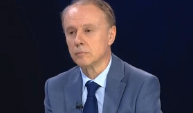 REKTOR SE POTPUNO IZGUBIO! Tvrdi da niko nije želeo dijalog, a onda priznaje da su stigli pozivi i od predsednika, premijera i ministarke